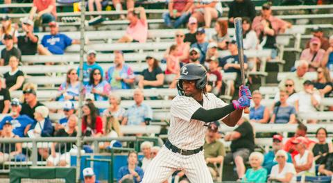 Majors fall to Cardinals