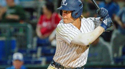 Majors re-sign infielder Kyle Maves