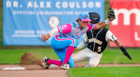 Majors fall to Panthers