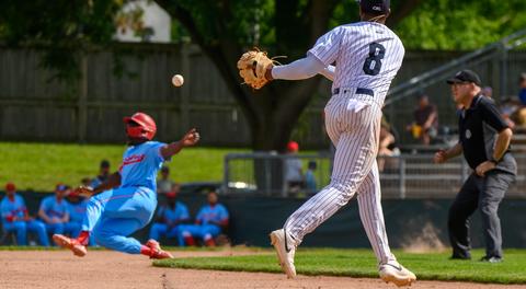 Majors' Bats Silenced in 11-1 Road Loss to Cardinals