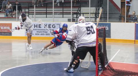 Five points apiece for Kulas, Phillips, but Thunder fall short on scoreboard