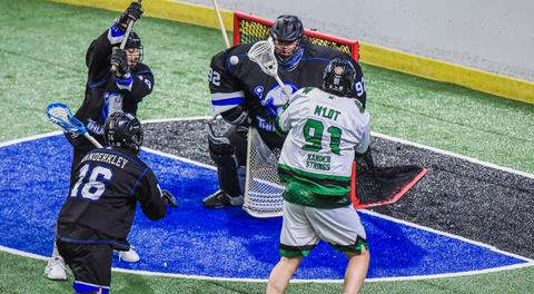 Buque backstops Thunder to victory