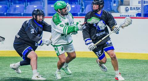 Govett signs on for another season