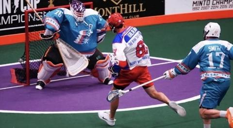 Chiefs Stay Perfect, Pull Away from Lakers for 10-5 Victory