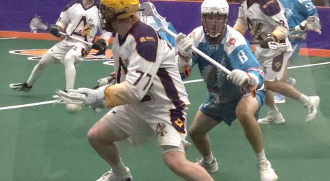 Chiefs Ride Dominant Second Period To Victory