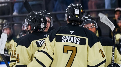 Penguins complete Sweep of Pipers, advance to championship series