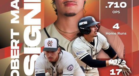 "Mackie is back in town"