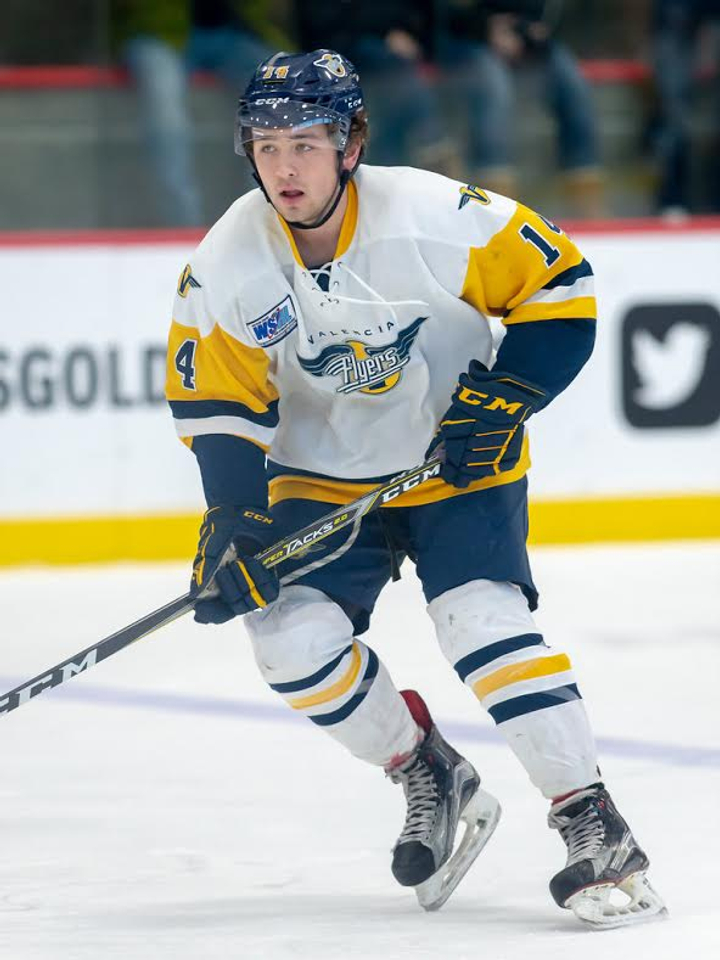 Valencia Resigns Tristan Warr & Michael Onda - Western States Hockey League Valencia Resigns Tristan Warr & Michael Onda - Western States Hockey League