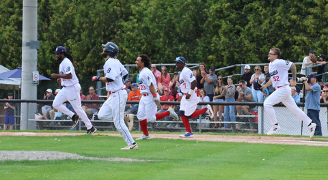Ciprian Walks It Off as Baycats Win Regular-Season Home Finale