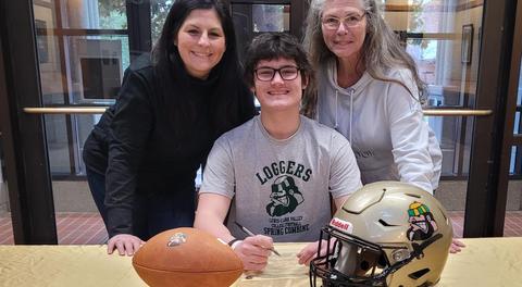 Kyler Faust announces commitment to Lewis and Clark