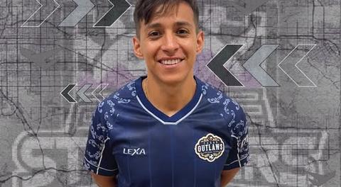 Steven Chavez signs with The Empire