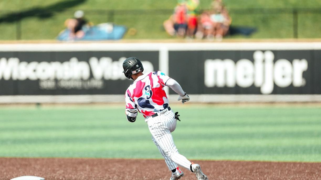 Sugar Rush Sweet Teats Prevail 6 3 Over Cougars Milwaukee Milkmen
