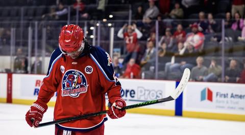 Lobsters Fall on Greek Night