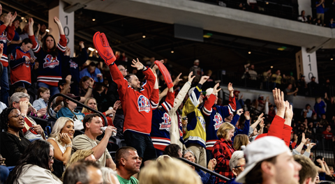 Lobsters Hold off Ice Cats on NASCAR Night