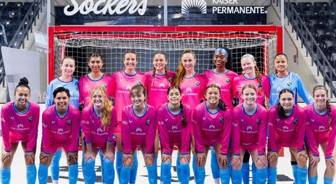 Sockers W Wins Inaugural Match 5-1