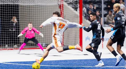Sockers Impress On Alumni Night