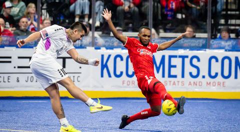 Resilient Comets stryke revenge against Strykers