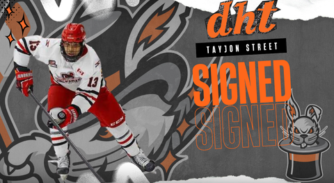 DANBURY SIGNS FORWARD TAYJON STREET