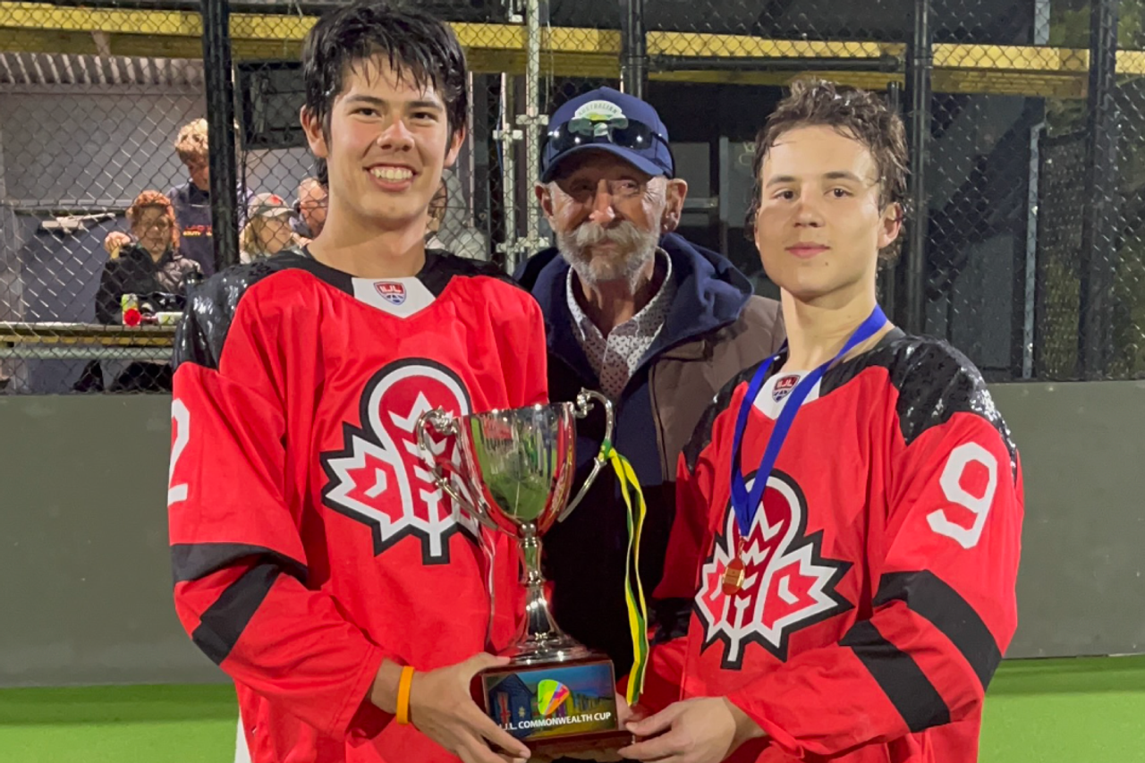 Ric Benedierks awarding the 2025 IIJL Commonwealth Cup to Canada