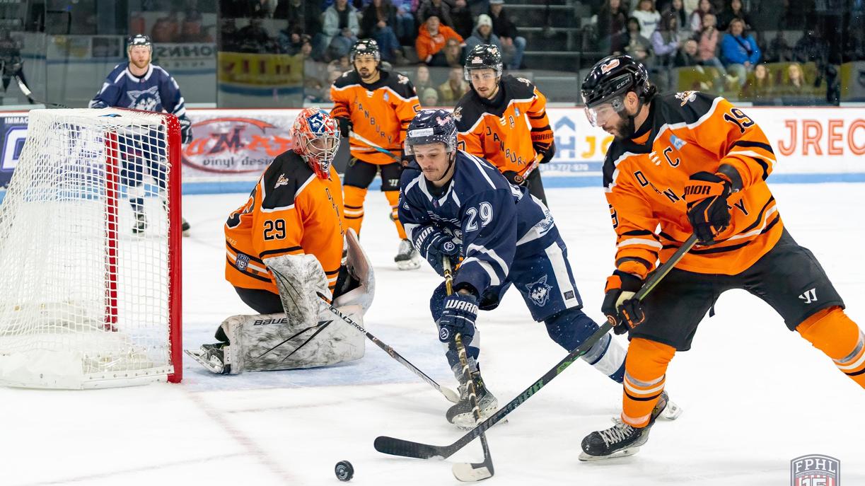 Hatton Wolves News: Wolves Fall to the Hat Tricks - The Watertown Wolves