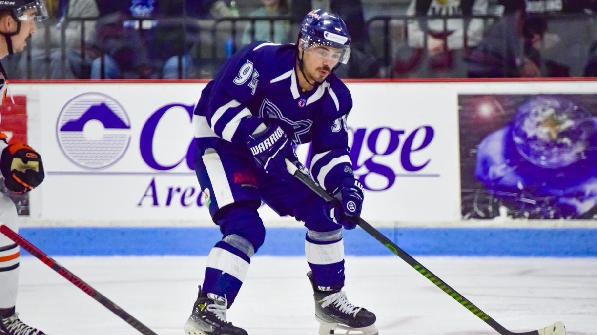 News Watertown Wolves Outlast The Danbury Hat Tricks In Overtime