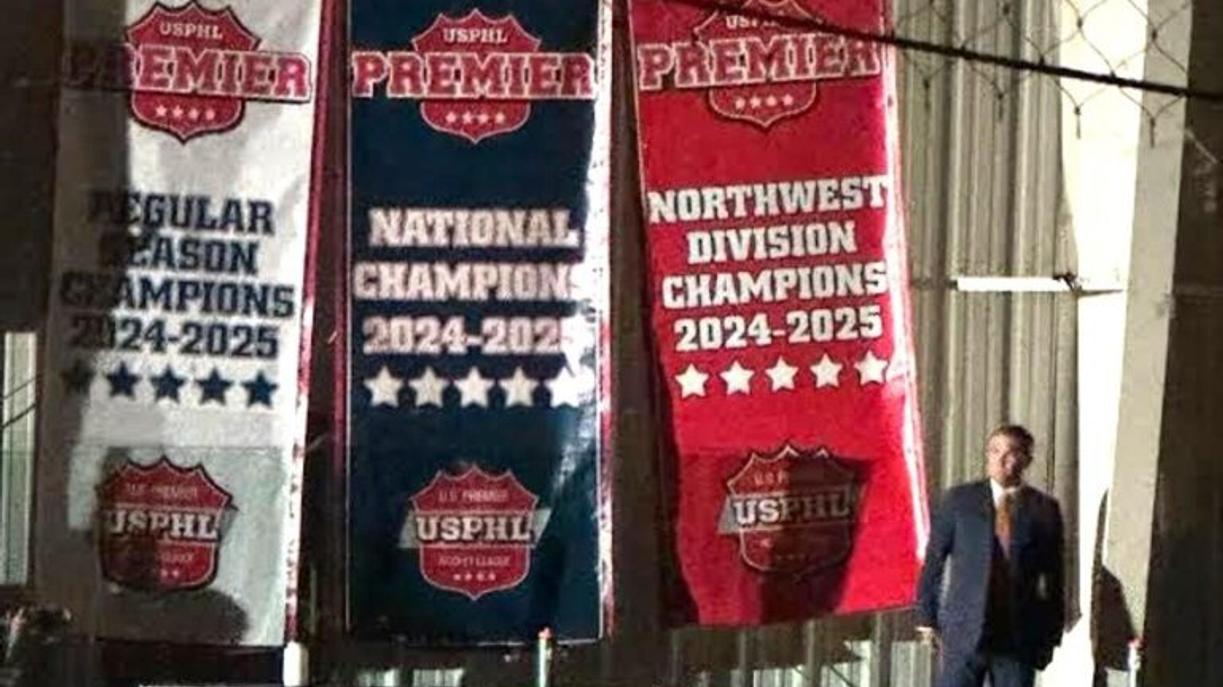 News: Oilers Raise Championship Banners - Vernal Oilers