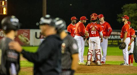 Cardinals Fall to Baycats in Game 3