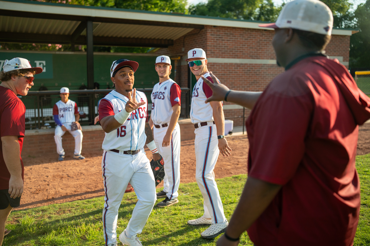 Pineville Porcupines 2B Devyn Campbell (#16)