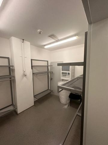Dry change area