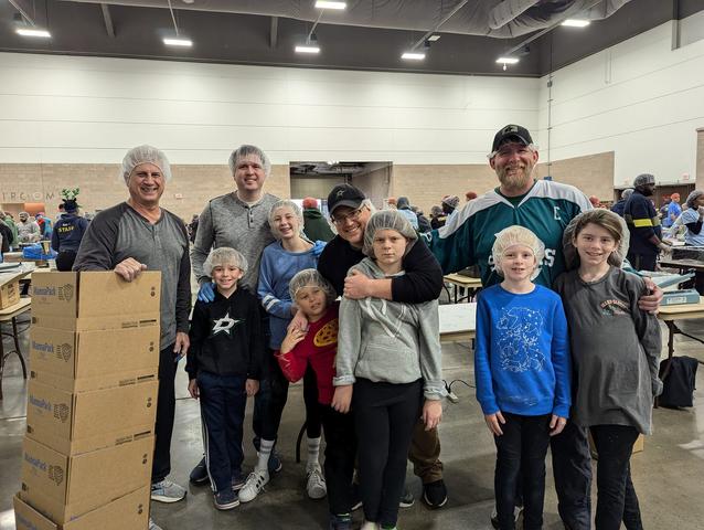 Representing MCHA at the 2024 Hope-Filled Holiday packing event!