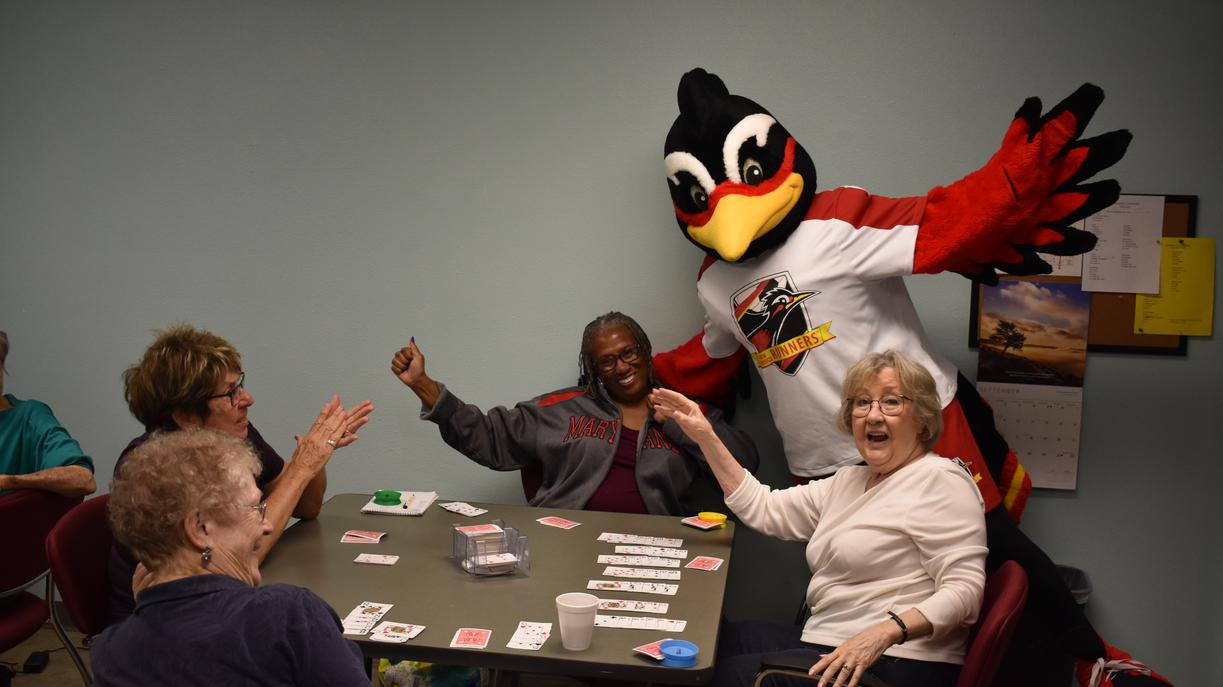 Community Rio Visits Meadowlark Senior Center New Mexico Runners