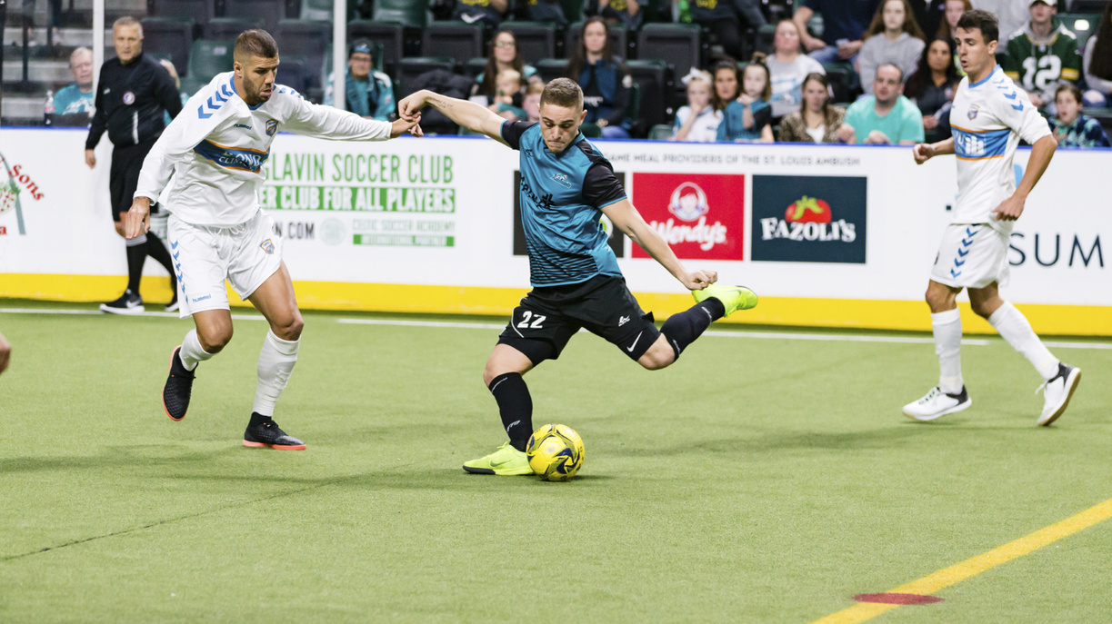 ambush-hang-on-for-the-win-st-louis-ambush